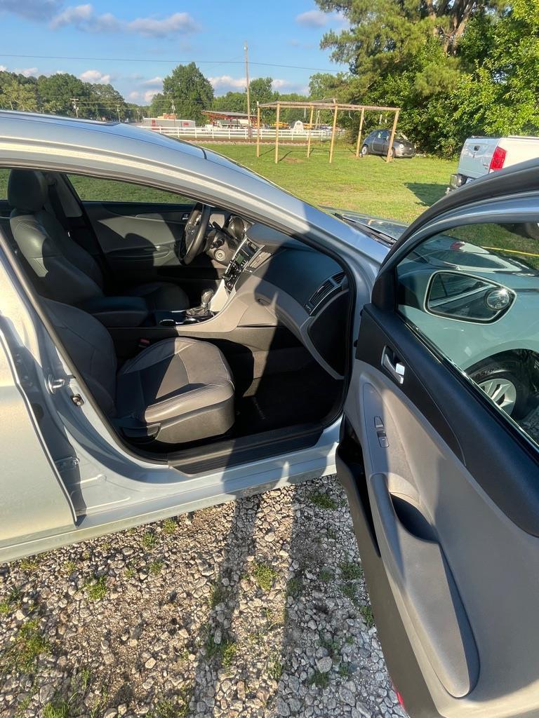 Hyundai Sonata  2011