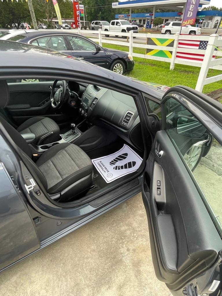 Kia Forte 5-Door  2014