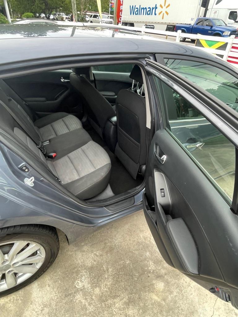 Kia Forte 5-Door  2014