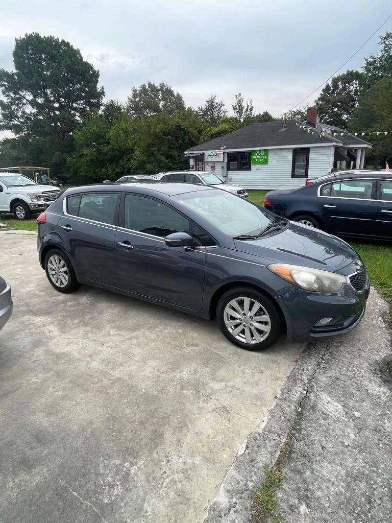Kia Forte 5-Door  2014
