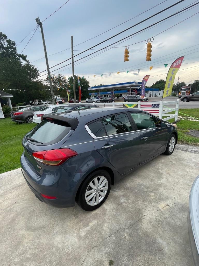 Kia Forte 5-Door  2014