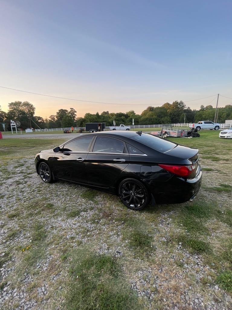 Hyundai Sonata  2011