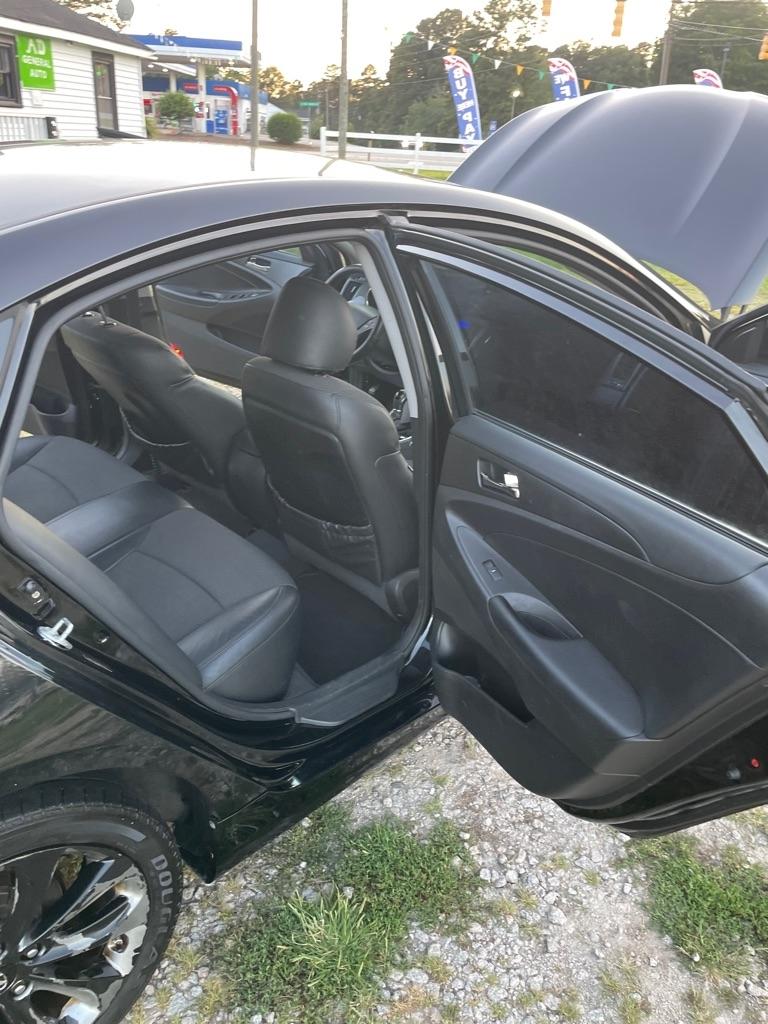 Hyundai Sonata  2011