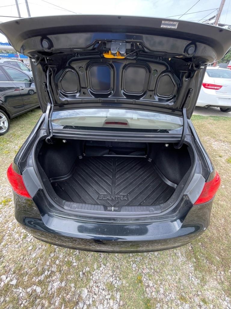 Hyundai Elantra  2008