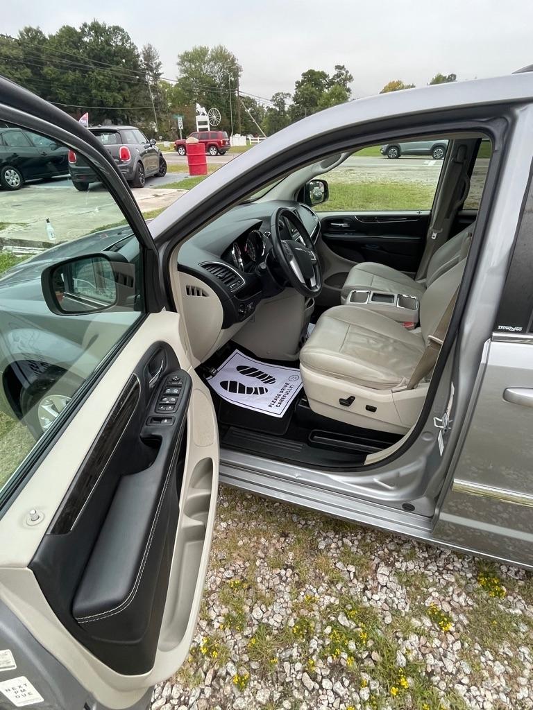Chrysler Town & Country  2013