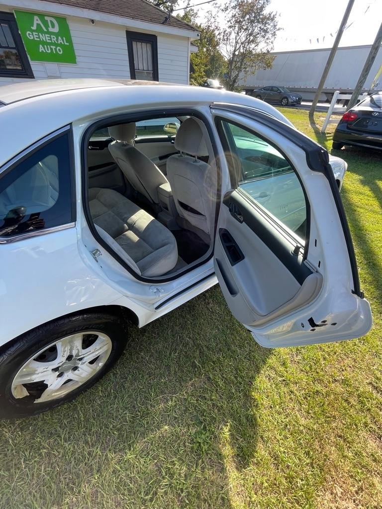 Chevrolet Impala  2011