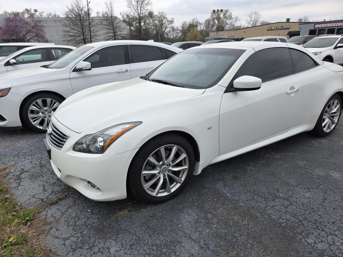 2014 INFINITI Q60 Convertible's photo