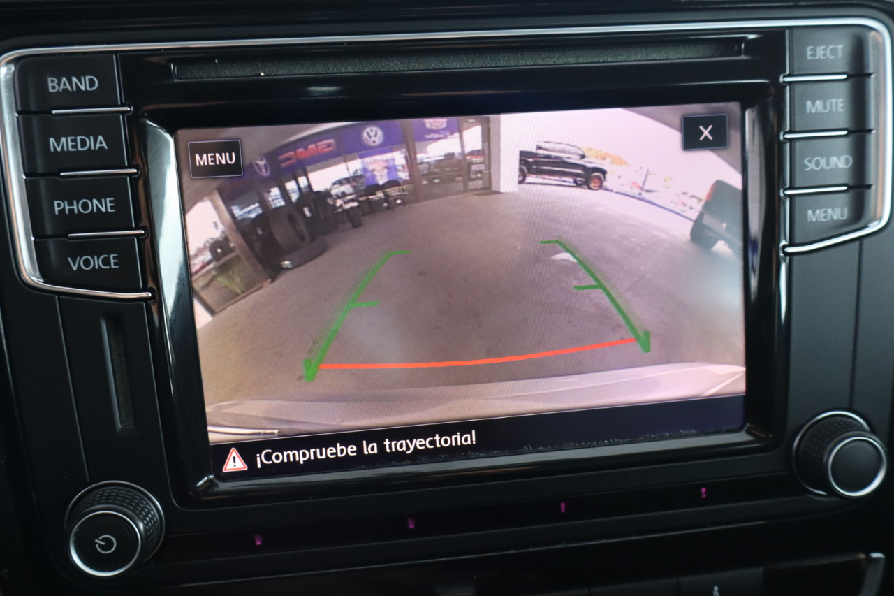 Volkswagen Passat R-Line w/Comfort Pkg Auto 2017