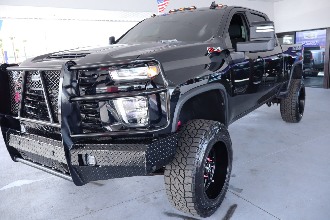 Chevrolet Silverado 2500HD 4WD Crew Cab 153.7" High Country 2021