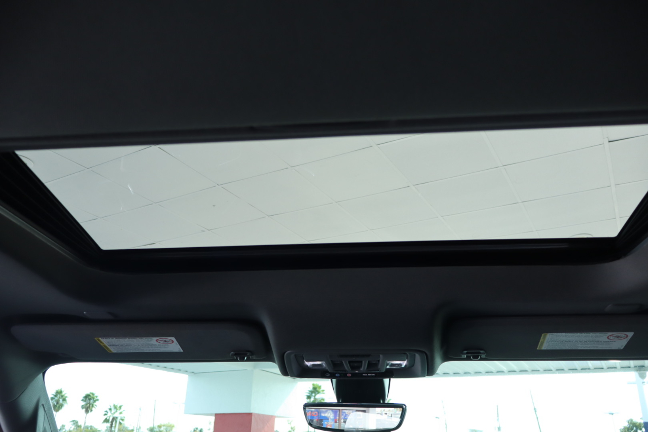 Chevrolet Silverado 2500HD 4WD Crew Cab 153.7" High Country 2021