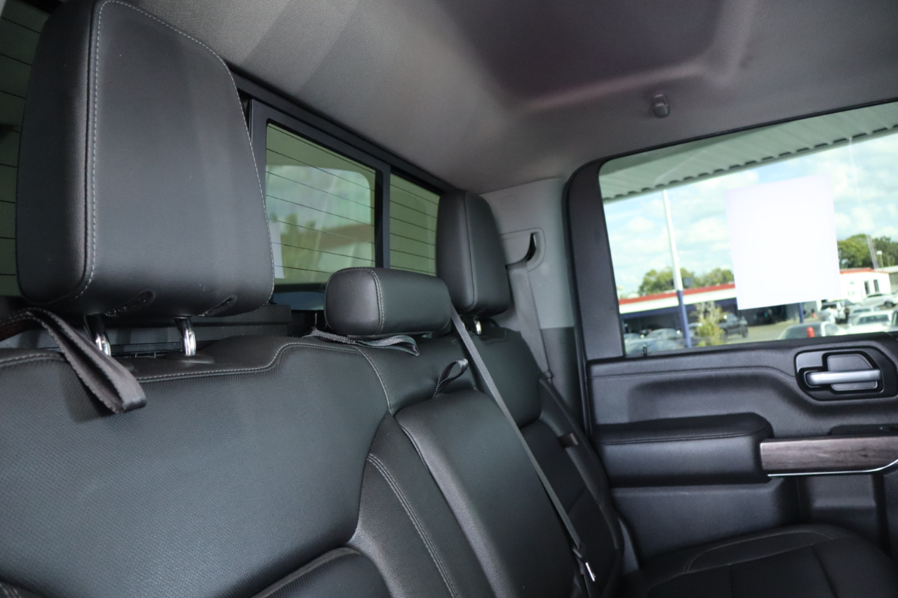 Chevrolet Silverado 2500HD 4WD Crew Cab 153.7" High Country 2021