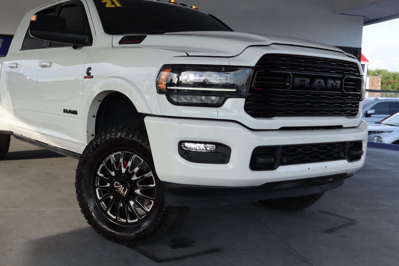 RAM 3500 Limited 4x4 Mega Cab 6'4" Box 2021
