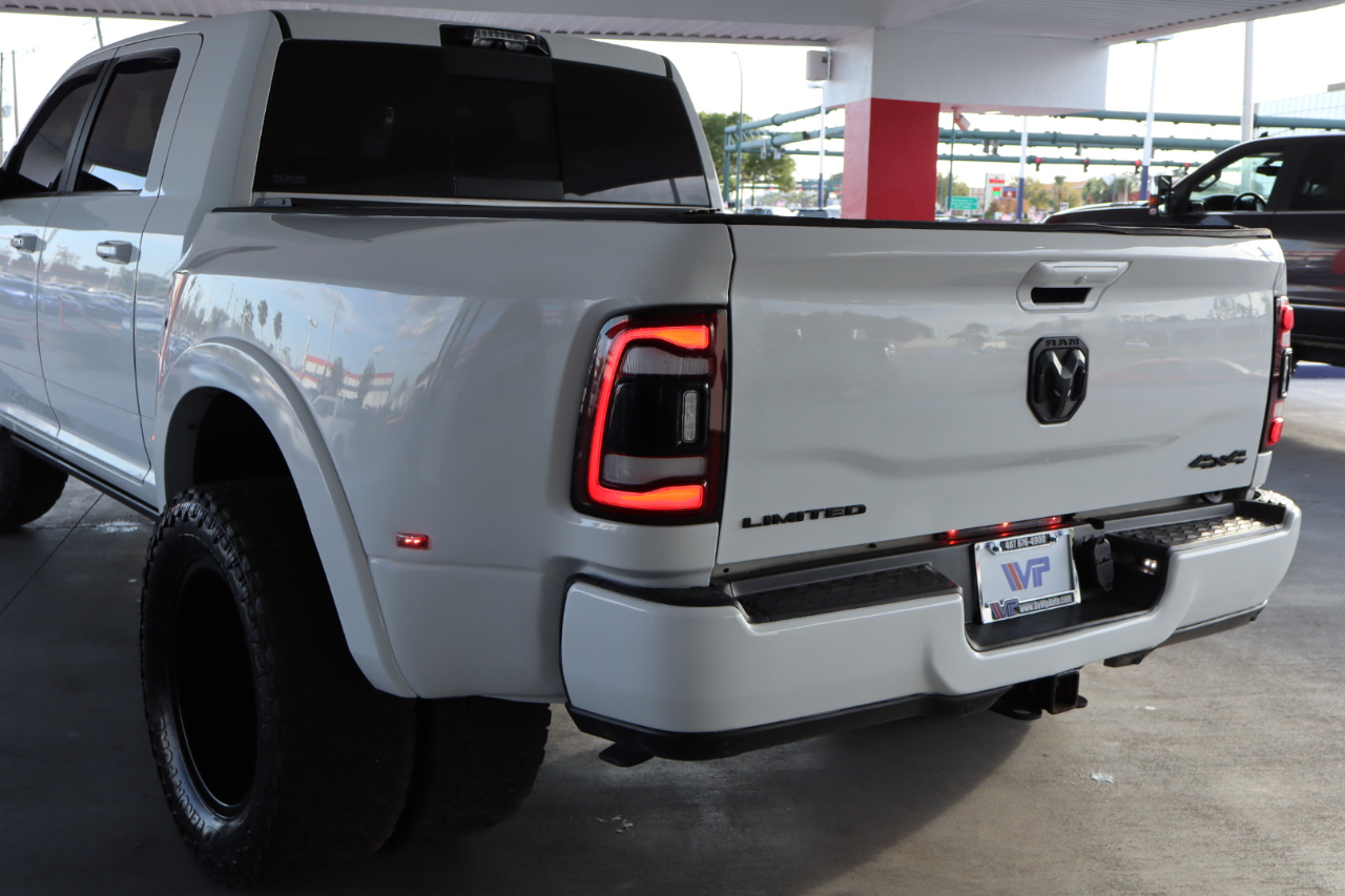 RAM 3500 Limited 4x4 Mega Cab 6'4" Box 2021