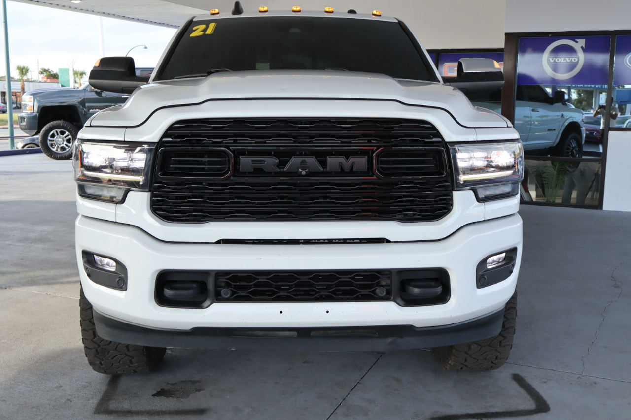 RAM 3500 Limited 4x4 Mega Cab 6'4" Box 2021