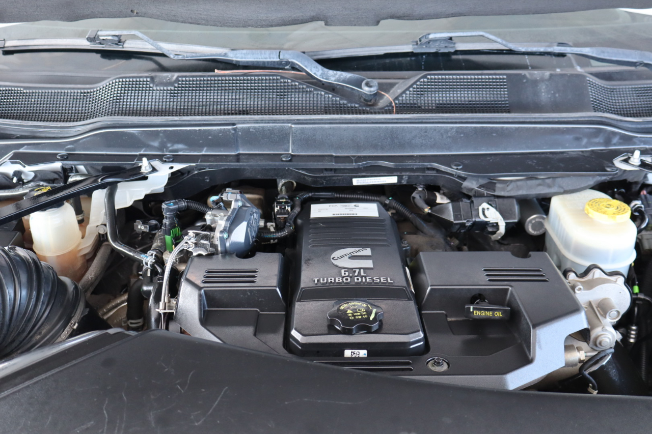 RAM 3500 Limited 4x4 Mega Cab 6'4" Box 2021