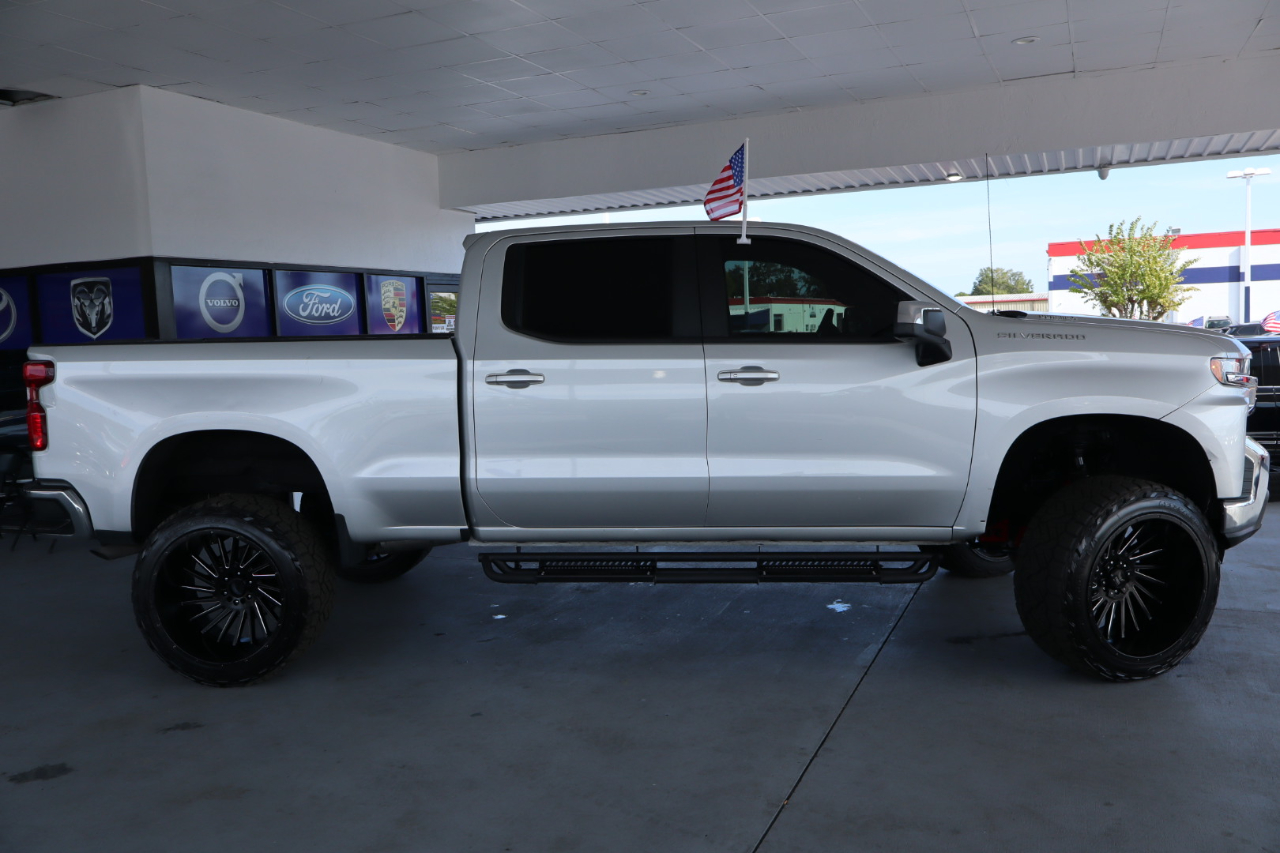 Chevrolet Silverado 1500 4WD Crew Cab 157" LT 2020