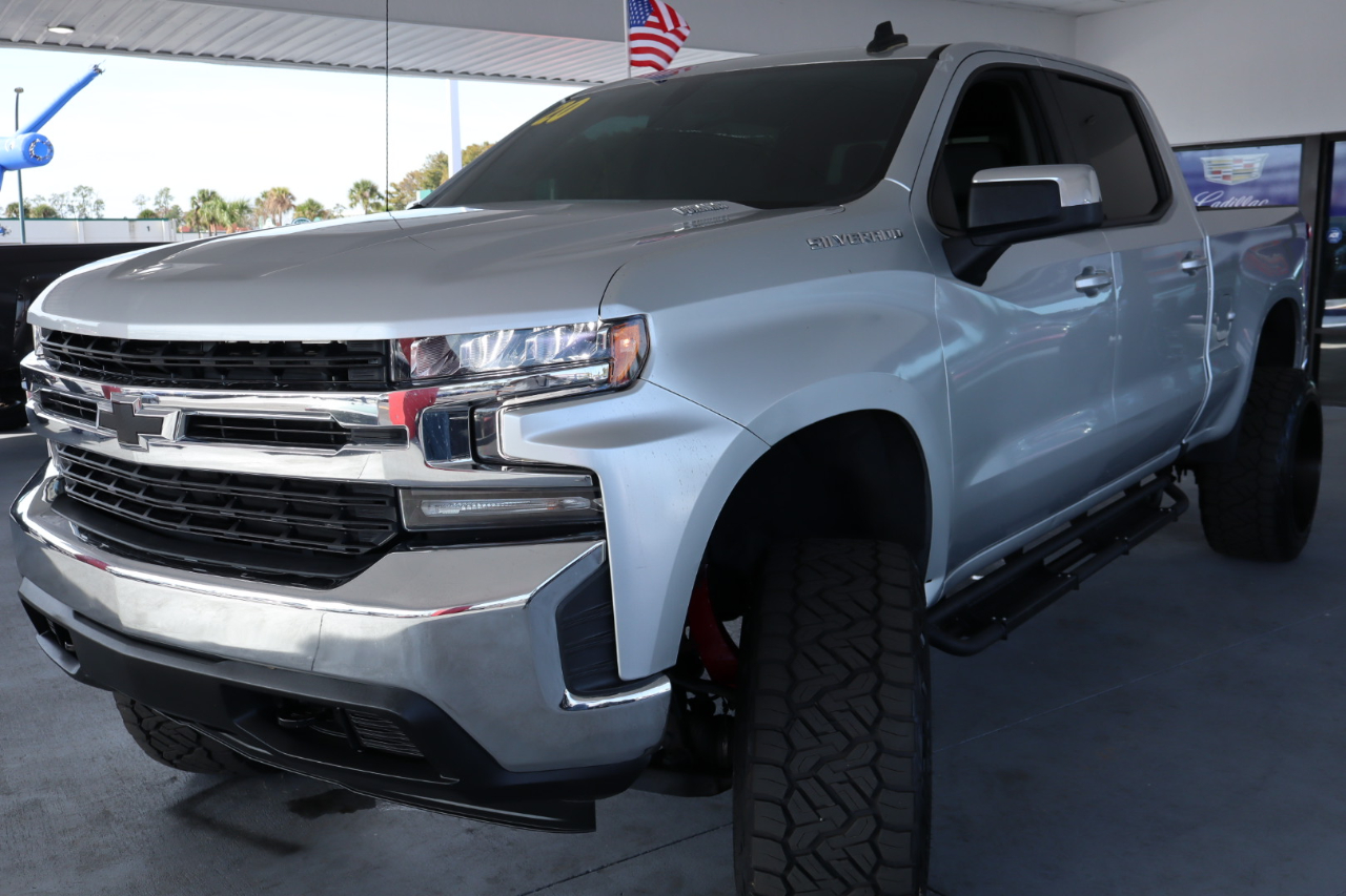 Chevrolet Silverado 1500 4WD Crew Cab 157" LT 2020