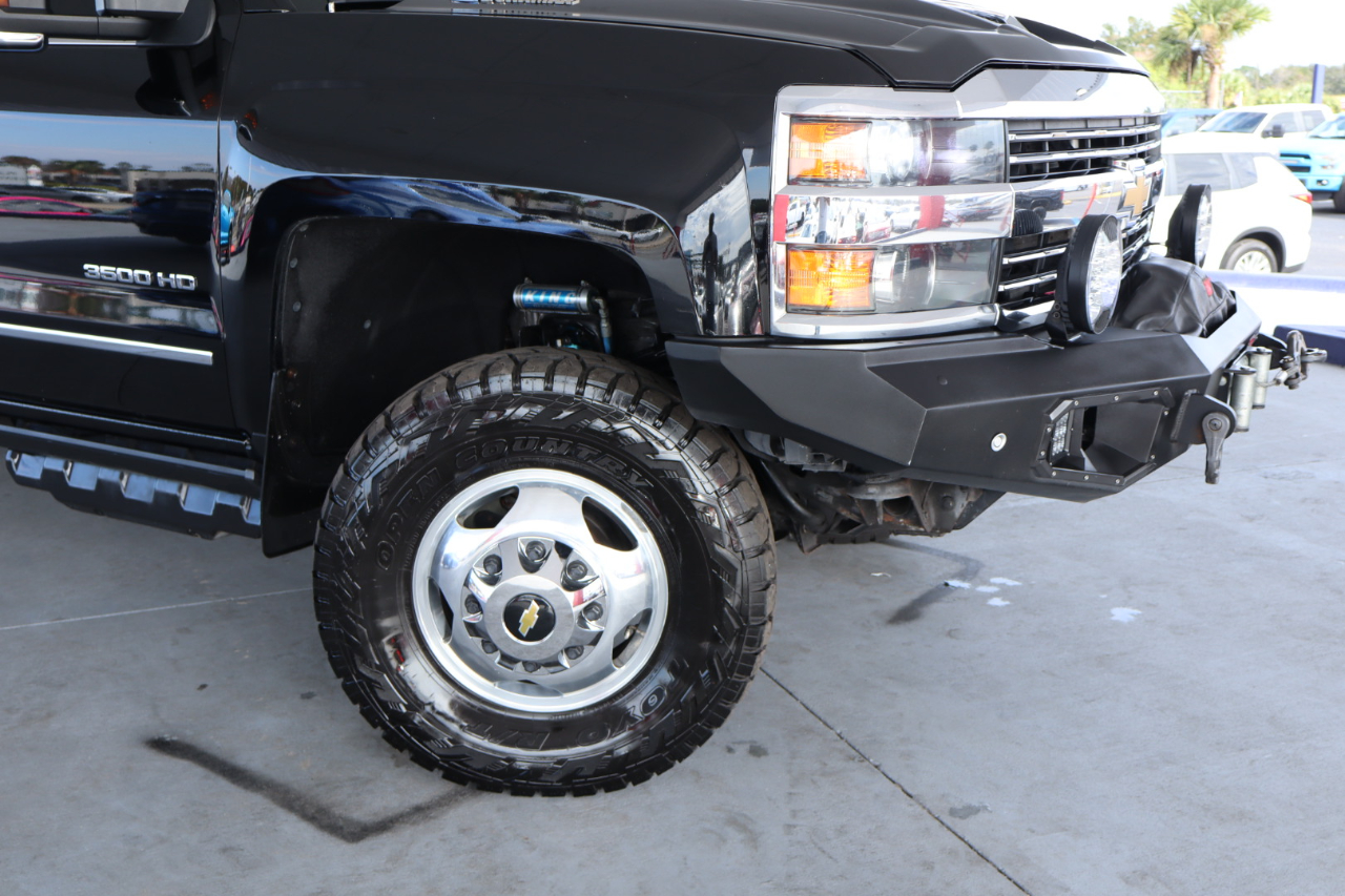 Chevrolet Silverado 3500HD 4WD Crew Cab 167.7" LTZ 2018