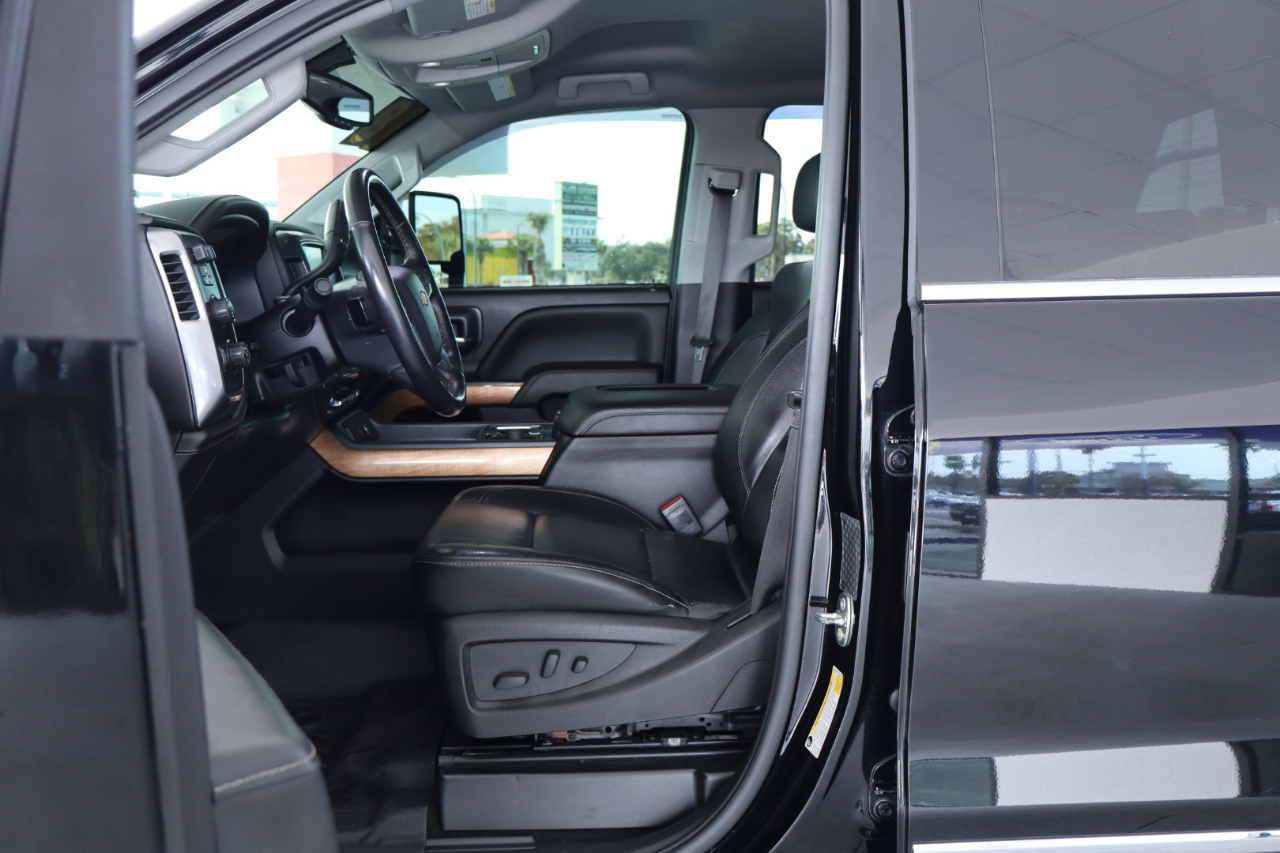 Chevrolet Silverado 3500HD 4WD Crew Cab 167.7" LTZ 2018