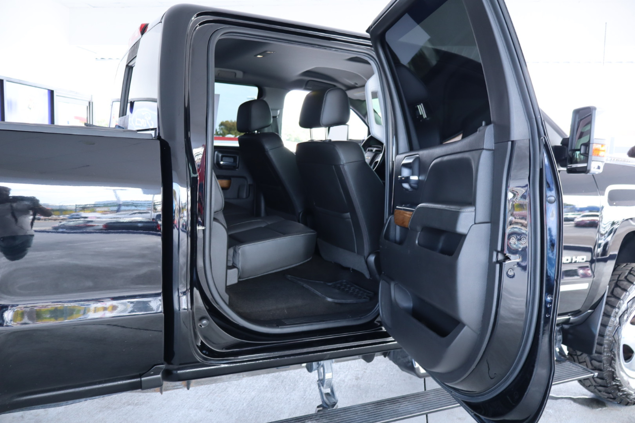 Chevrolet Silverado 3500HD 4WD Crew Cab 167.7" LTZ 2018