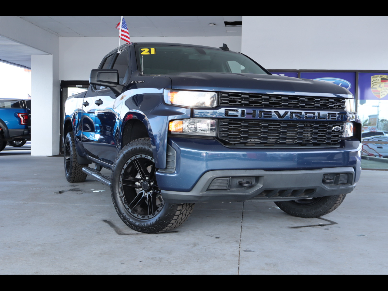 Chevrolet Silverado 1500 2WD Double Cab 147" Custom 2021