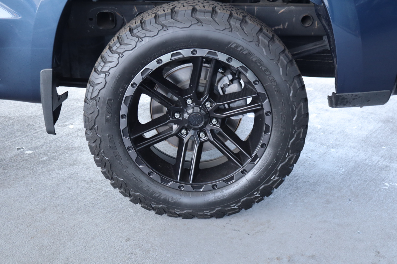 Chevrolet Silverado 1500 2WD Double Cab 147" Custom 2021