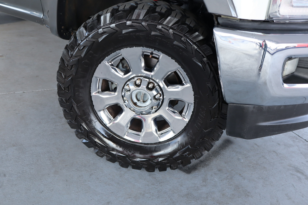 Ford Super Duty F-350 SRW 4WD SuperCab 142" Lariat 2017