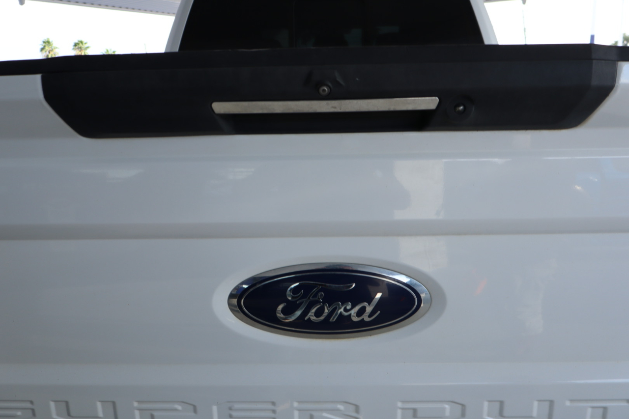 Ford Super Duty F-350 SRW 4WD SuperCab 142" Lariat 2017