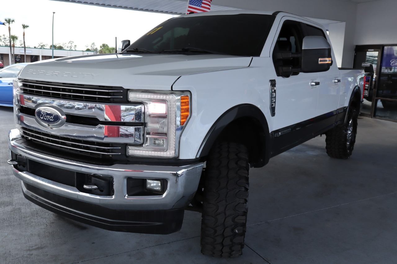 Ford Super Duty F-350 SRW 4WD SuperCab 142" Lariat 2017