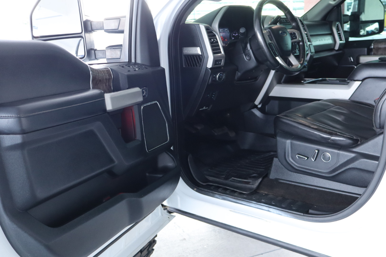Ford Super Duty F-350 SRW 4WD SuperCab 142" Lariat 2017