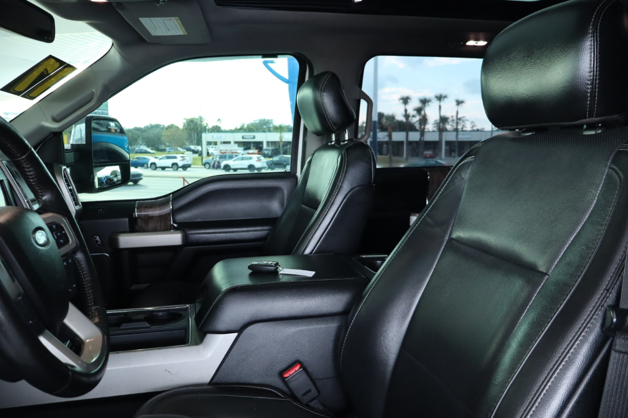 Ford Super Duty F-350 SRW 4WD SuperCab 142" Lariat 2017