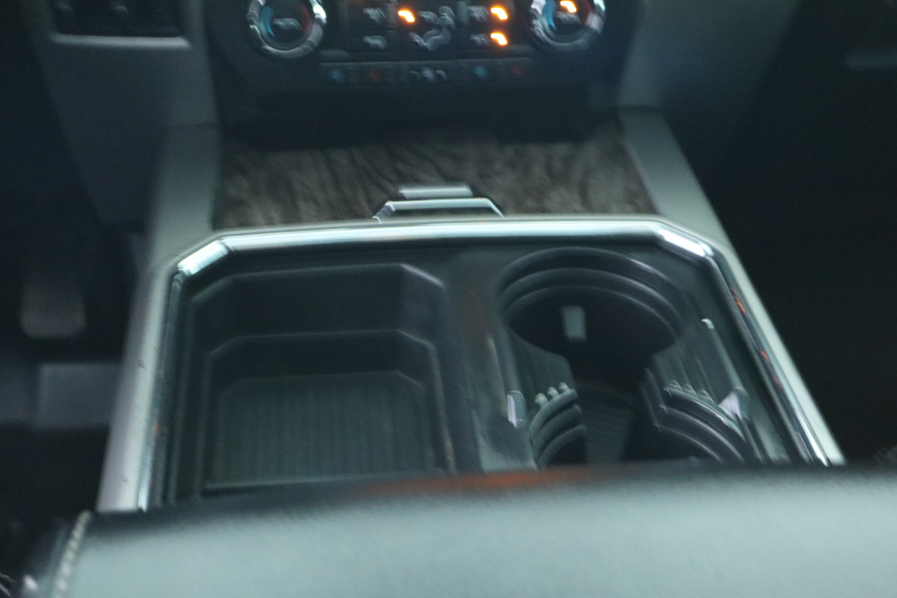 Ford Super Duty F-350 SRW 4WD SuperCab 142" Lariat 2017