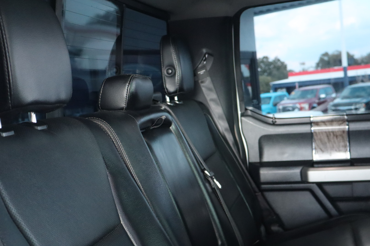 Ford Super Duty F-350 SRW 4WD SuperCab 142" Lariat 2017