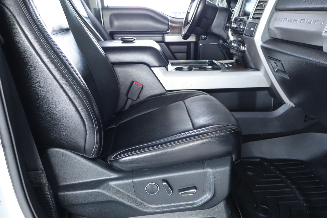 Ford Super Duty F-350 SRW 4WD SuperCab 142" Lariat 2017