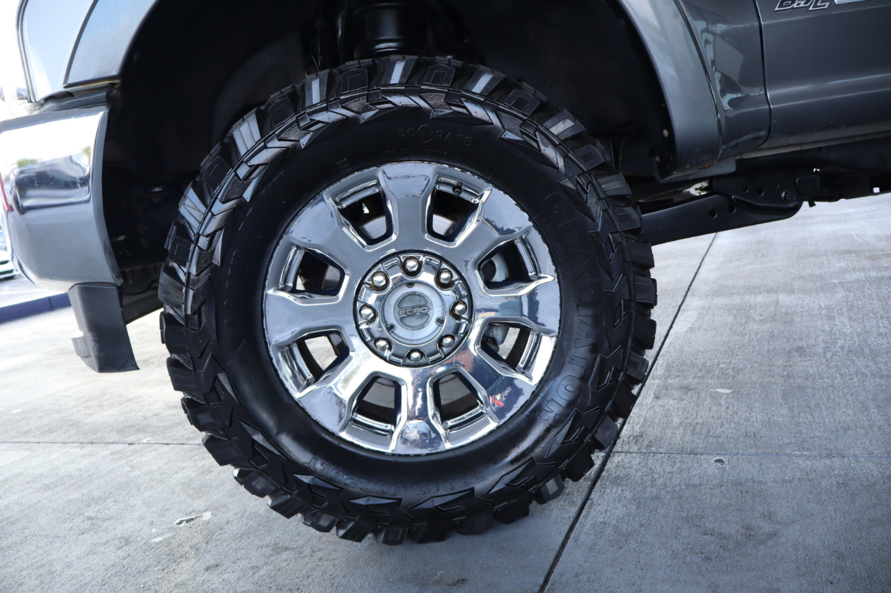 Ford Super Duty F-350 SRW 4WD SuperCab 142" Lariat 2017