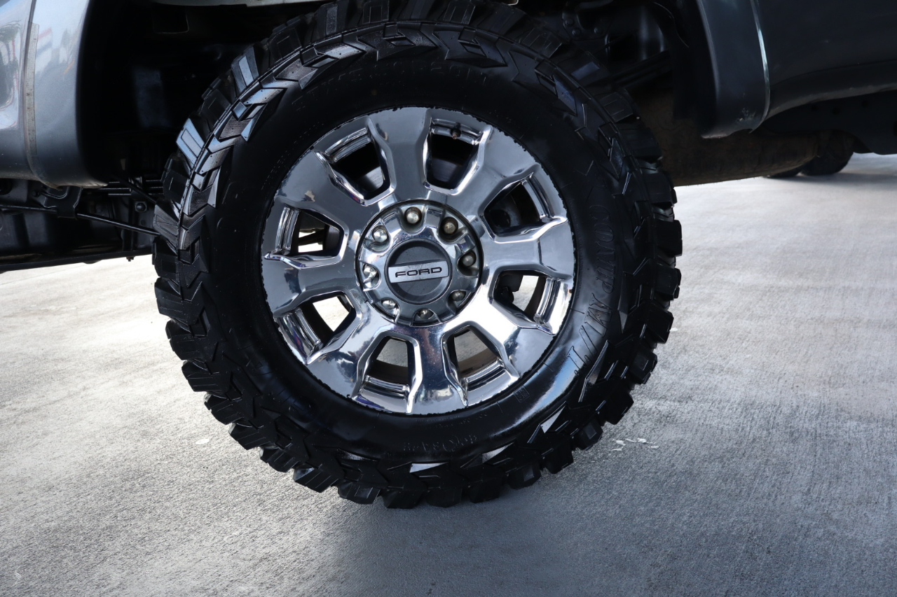 Ford Super Duty F-350 SRW 4WD SuperCab 142" Lariat 2017