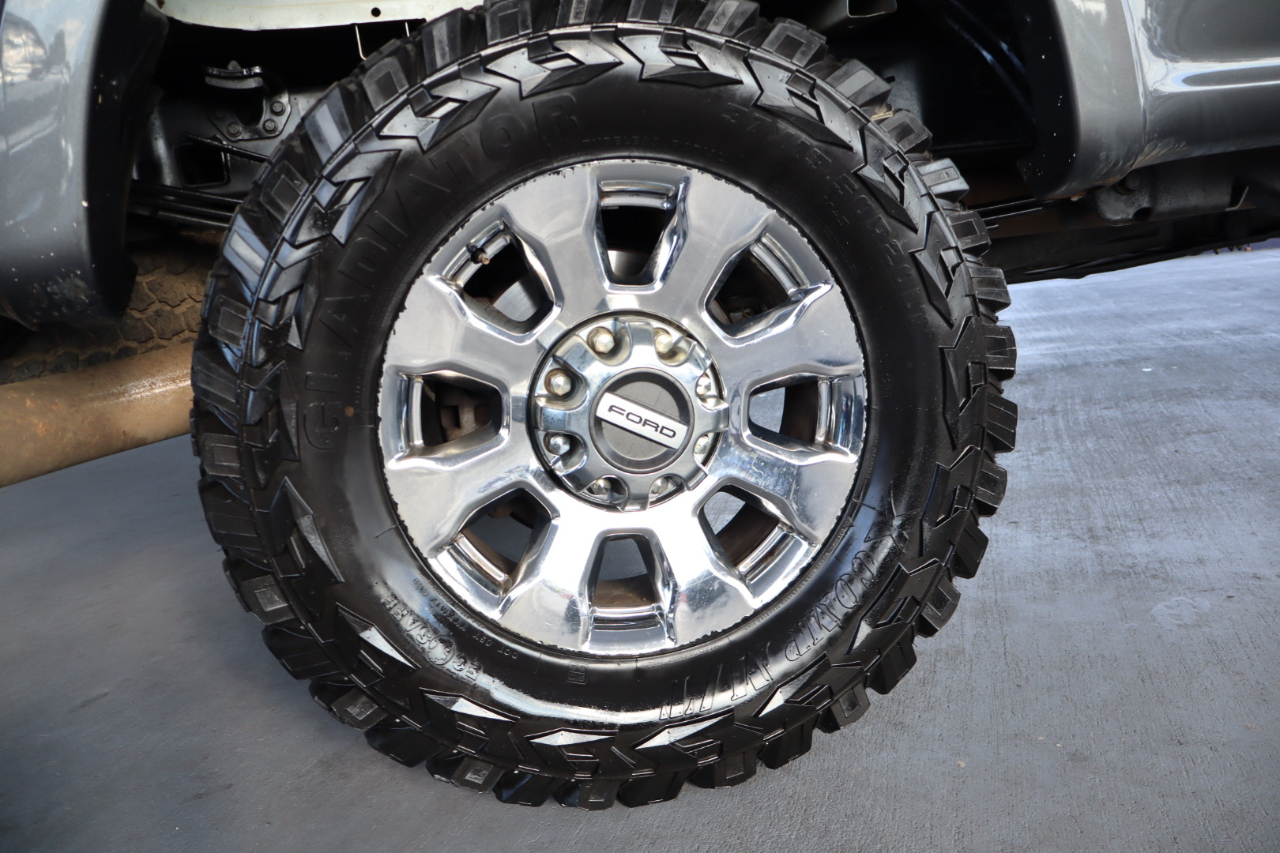 Ford Super Duty F-350 SRW 4WD SuperCab 142" Lariat 2017