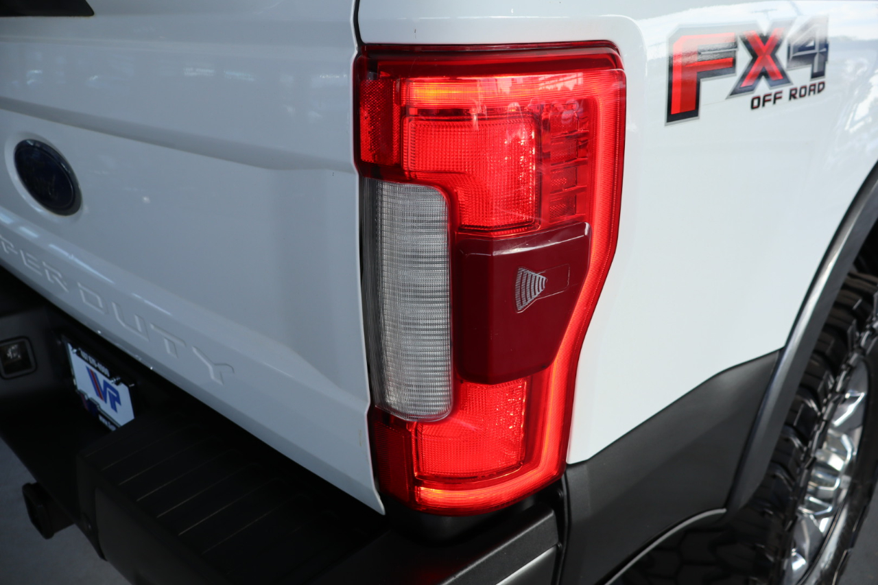 Ford Super Duty F-350 SRW 4WD SuperCab 142" Lariat 2017