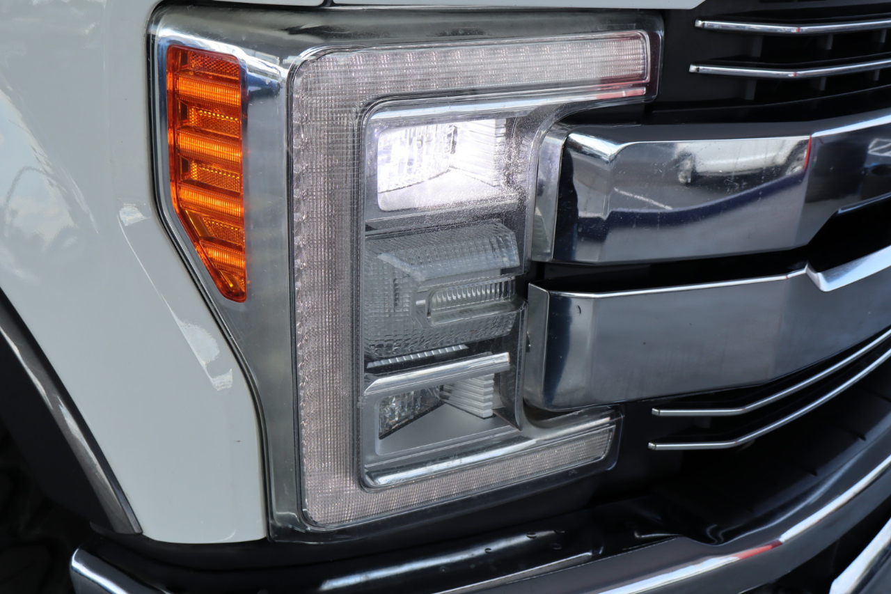 Ford Super Duty F-350 SRW 4WD SuperCab 142" Lariat 2017