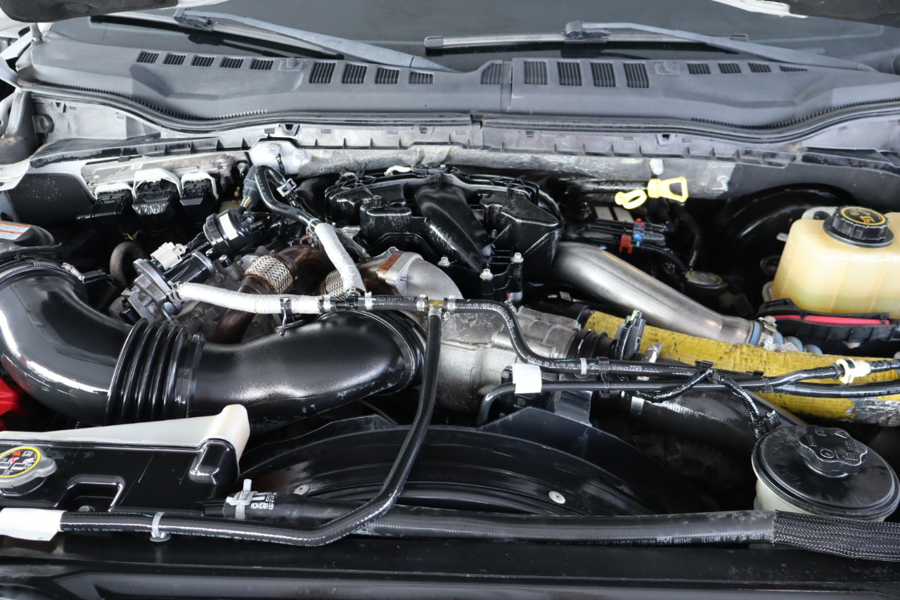 Ford Super Duty F-350 SRW 4WD SuperCab 142" Lariat 2017