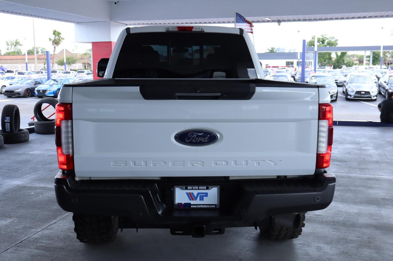 Ford Super Duty F-350 SRW 4WD SuperCab 142" Lariat 2017