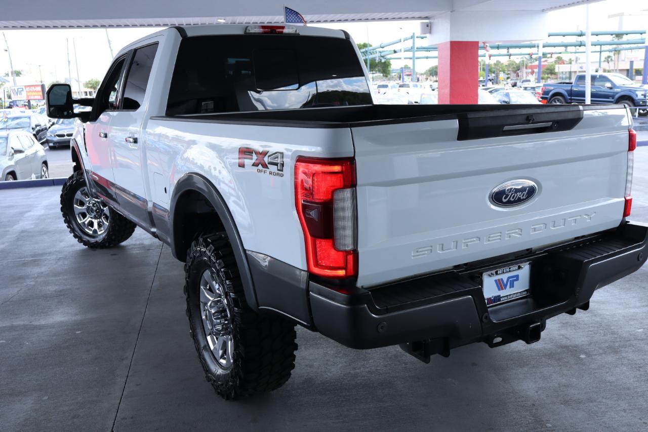 Ford Super Duty F-350 SRW 4WD SuperCab 142" Lariat 2017