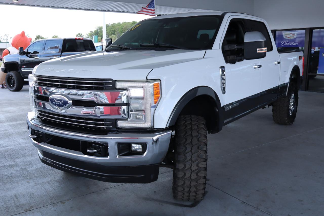 Ford Super Duty F-350 SRW 4WD SuperCab 142" Lariat 2017