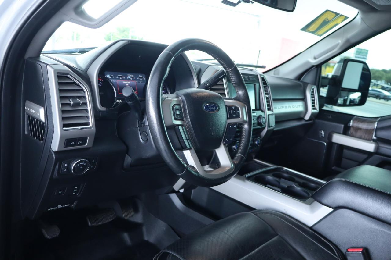 Ford Super Duty F-350 SRW 4WD SuperCab 142" Lariat 2017