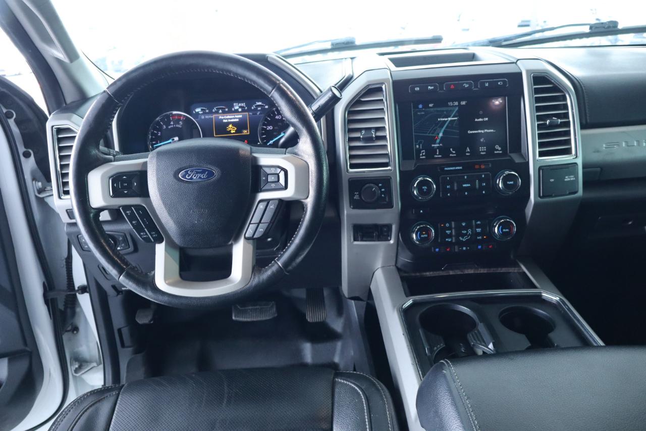 Ford Super Duty F-350 SRW 4WD SuperCab 142" Lariat 2017