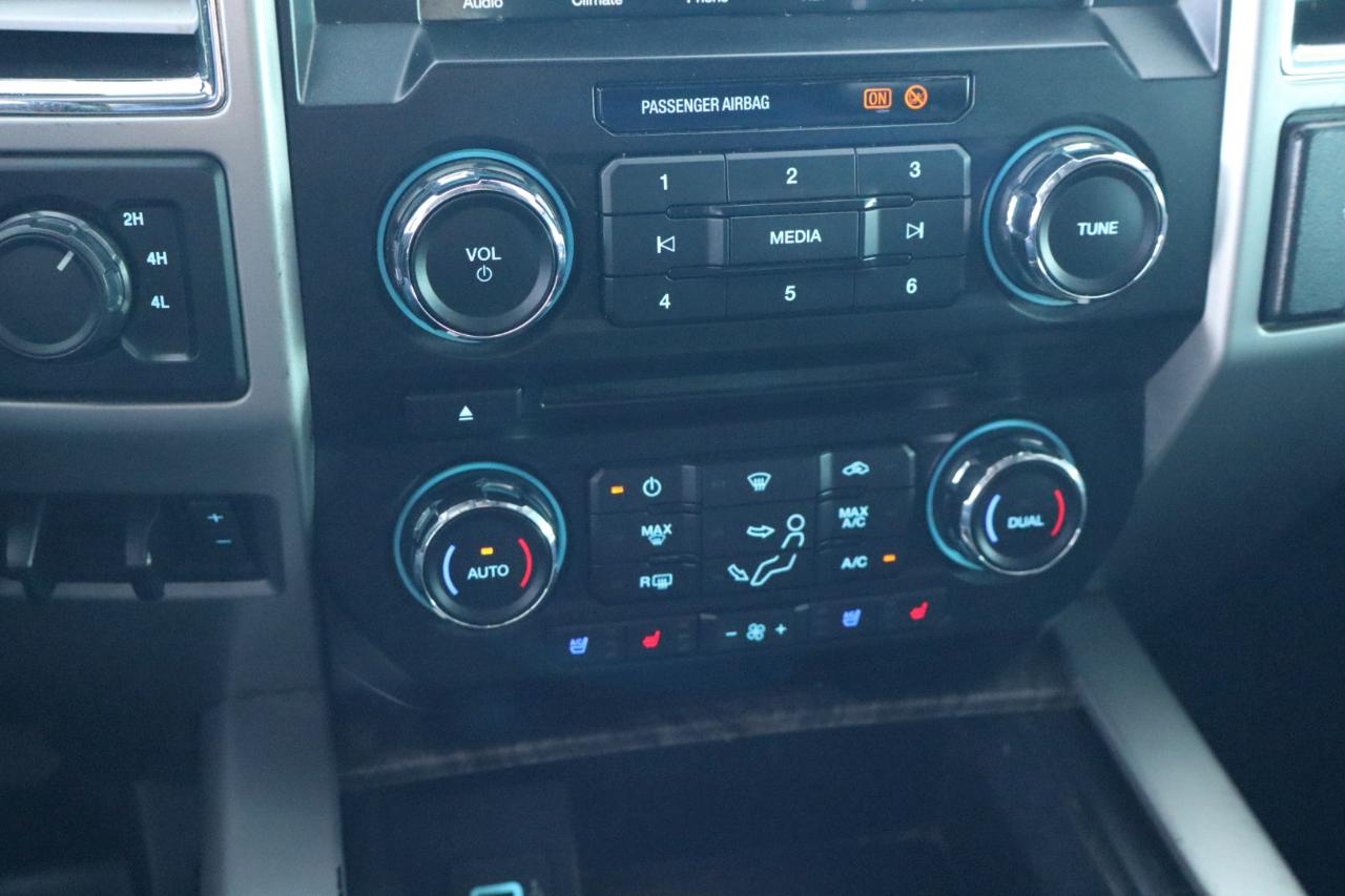 Ford Super Duty F-350 SRW 4WD SuperCab 142" Lariat 2017