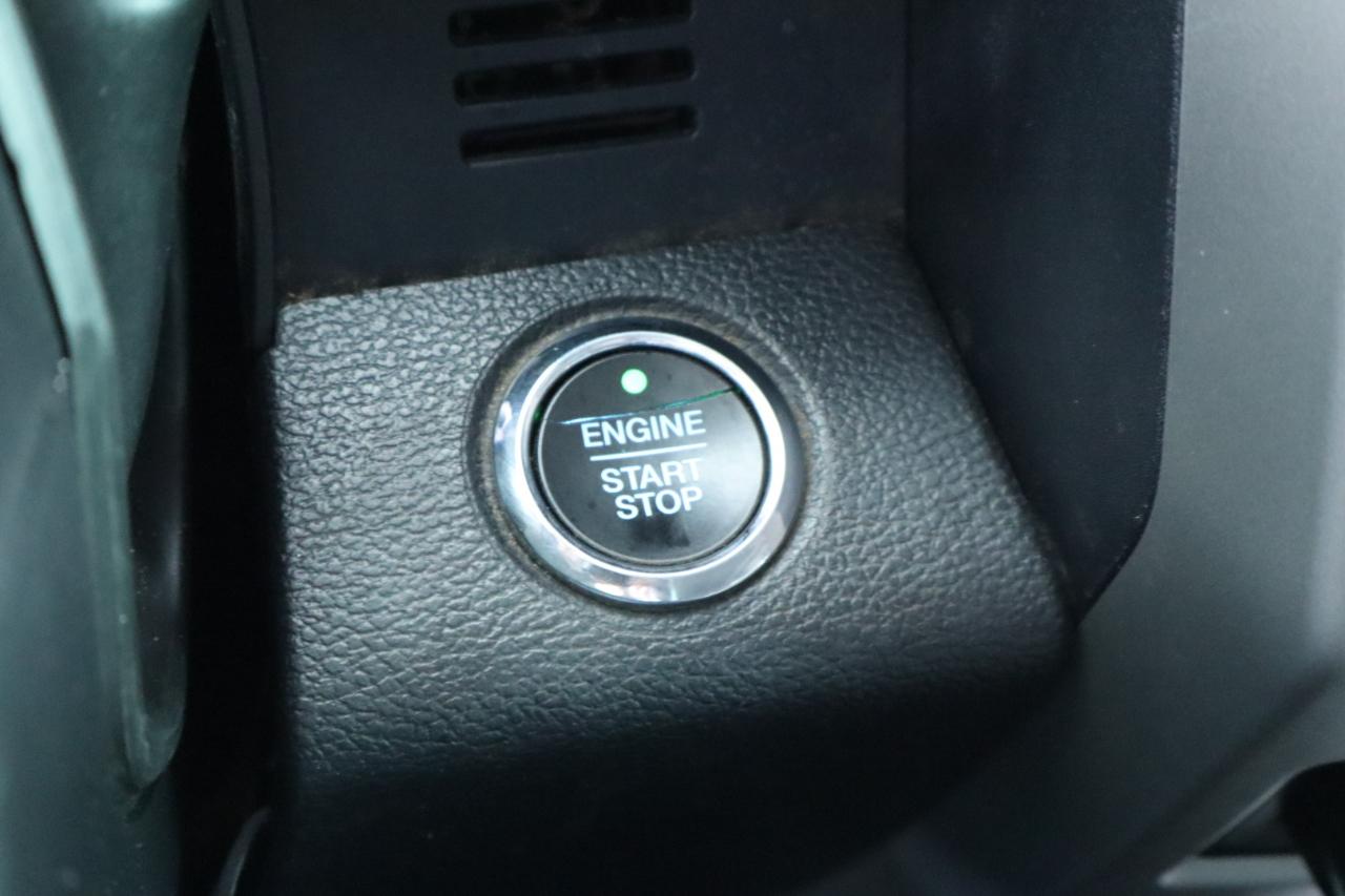 Ford Super Duty F-350 SRW 4WD SuperCab 142" Lariat 2017