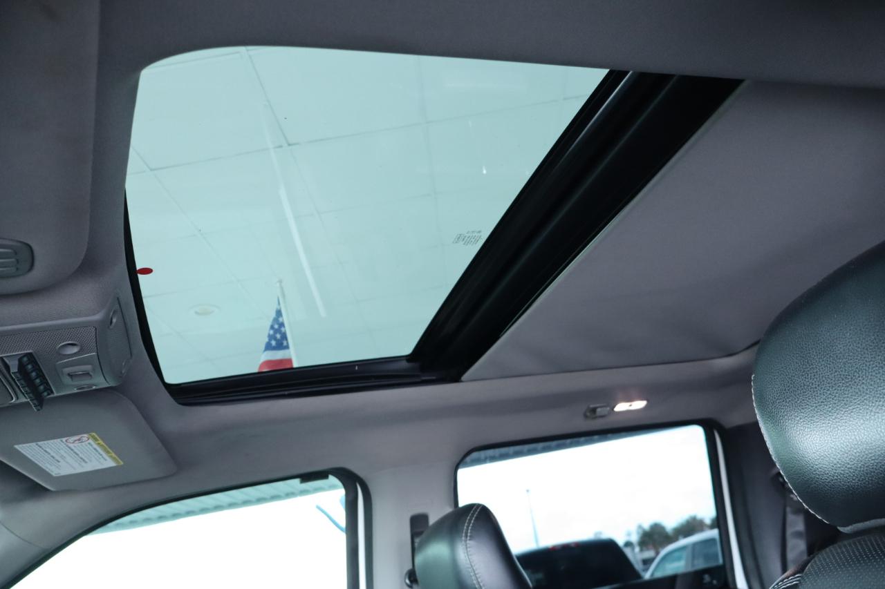 Ford Super Duty F-350 SRW 4WD SuperCab 142" Lariat 2017