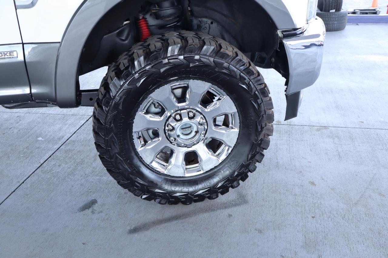 Ford Super Duty F-350 SRW 4WD SuperCab 142" Lariat 2017