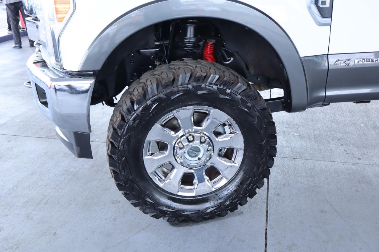 Ford Super Duty F-350 SRW 4WD SuperCab 142" Lariat 2017